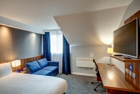 Holiday Inn Express Edinburgh Airport