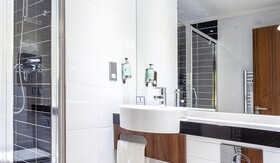 Holiday Inn Express Edinburgh Airport