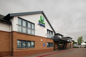 Holiday Inn Express Edinburgh Airport