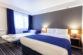 Holiday Inn Express Edinburgh Airport