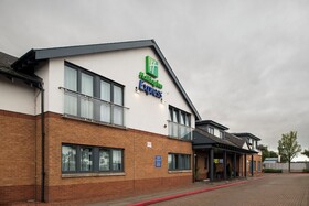 Holiday Inn Express Edinburgh Airport