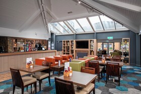 Holiday Inn Express Edinburgh Airport