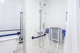 Holiday Inn Express Edinburgh Airport