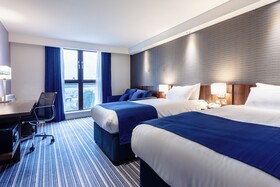 Holiday Inn Express Edinburgh Airport