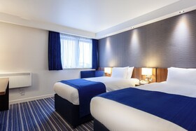Holiday Inn Express Edinburgh Airport