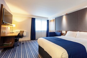 Holiday Inn Express Edinburgh Airport