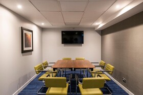 Holiday Inn Express Edinburgh Airport