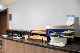 Holiday Inn Express Edinburgh Airport