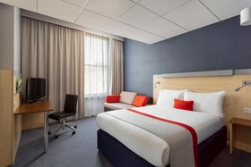 Holiday Inn Express Edinburgh City Centre