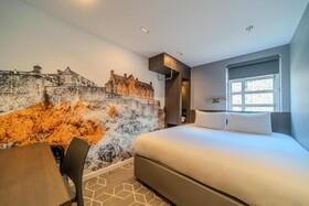 KM Hotel & Apartments