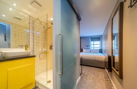 KM Hotel & Apartments