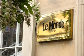 Le Monde