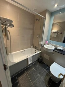 Leonardo Hotel Edinburgh City