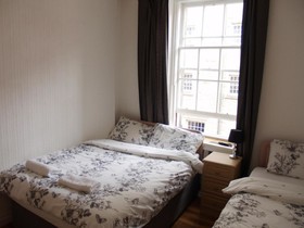 Niddry Street Apartments