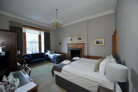 No 53 Frederick Street Bed And Breakfast