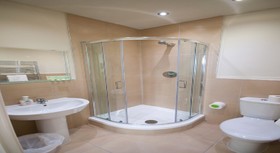 Palmerston Suites