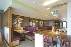 Premier Inn Edinburgh City Centre