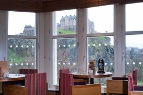 Premier Inn Edinburgh City Centre