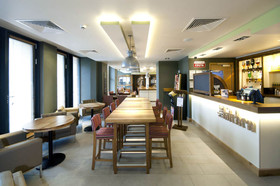 Premier Inn Edinburgh City Centre