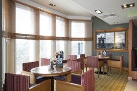 Premier Inn Edinburgh City Centre