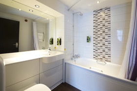 Premier Inn Edinburgh City Centre Royal Mile