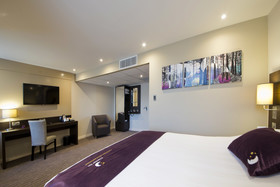 Premier Inn Edinburgh City Centre Royal Mile