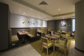 Premier Inn Edinburgh City Centre Royal Mile