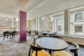 Premier Inn Edinburgh City Centre Waverley