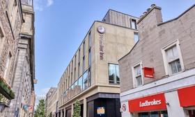 Premier Inn Edinburgh City Centre Waverley