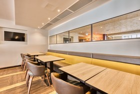 Premier Inn Edinburgh City Centre Waverley