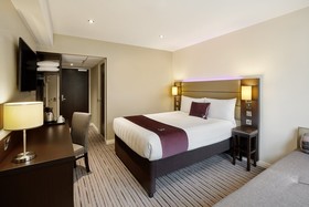 Premier Inn Edinburgh City Centre Waverley
