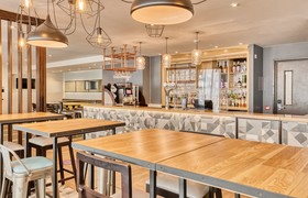 Premier Inn Edinburgh City Centre Waverley