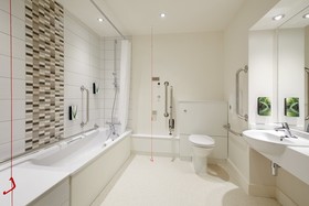Premier Inn Edinburgh City Centre Waverley