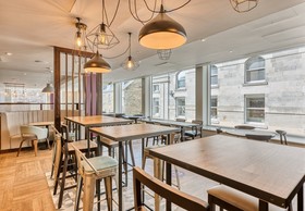 Premier Inn Edinburgh City Centre Waverley