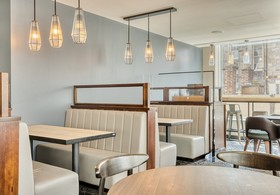 Premier Inn Edinburgh City Centre Waverley