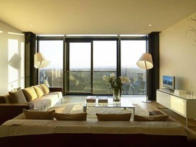 Q Suites