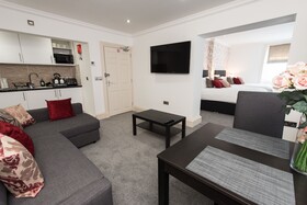 Royal Princes Suites