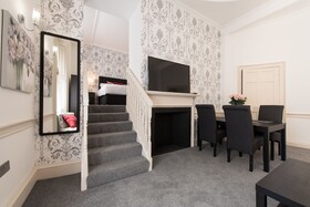 Royal Princes Suites