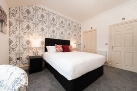 Royal Princes Suites