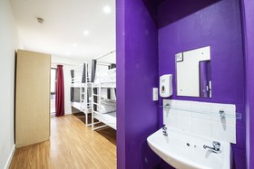 a&o Edinburgh City