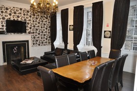 Stay Edinburgh City Apartments