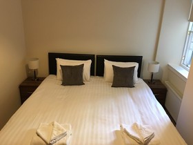 Stay Edinburgh City Apartments