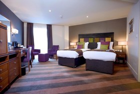 Ten Hill Place Hotel