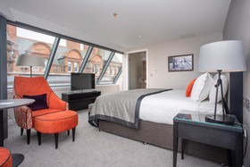 Ten Hill Place Hotel