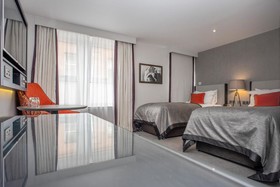 Ten Hill Place Hotel