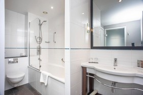 Ten Hill Place Hotel