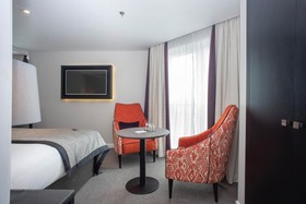 Ten Hill Place Hotel