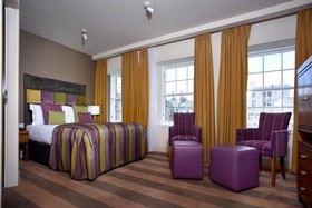 Ten Hill Place Hotel