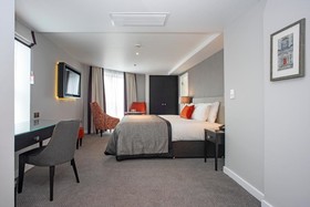Ten Hill Place Hotel