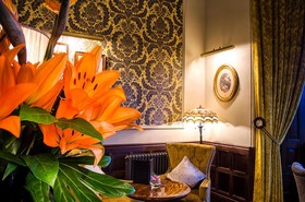 Bonham Hotel